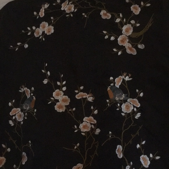 Cute in bordered bomber jacket - Picture 3 of 5